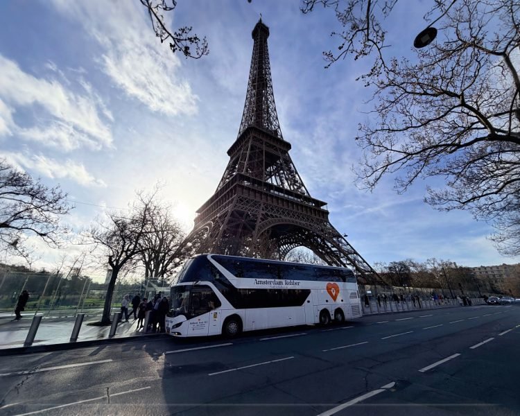 AE1D2F11-F7FC-4CDE-8F3B-F726ED688A4B